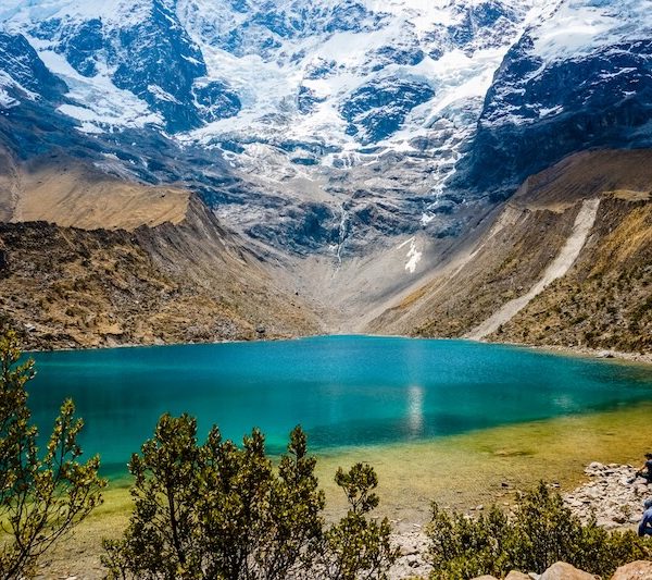 Descubre la belleza de la Laguna Humantay